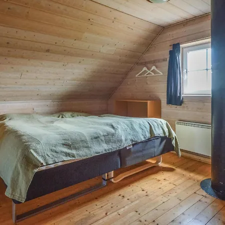 Cozy In With House A Panoramic View *